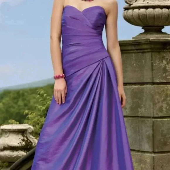 Jordan Size 10 Purple Iridescent Taffeta Side Draped Long Bridesmaid  Dress Prom - Picture 8 of 9